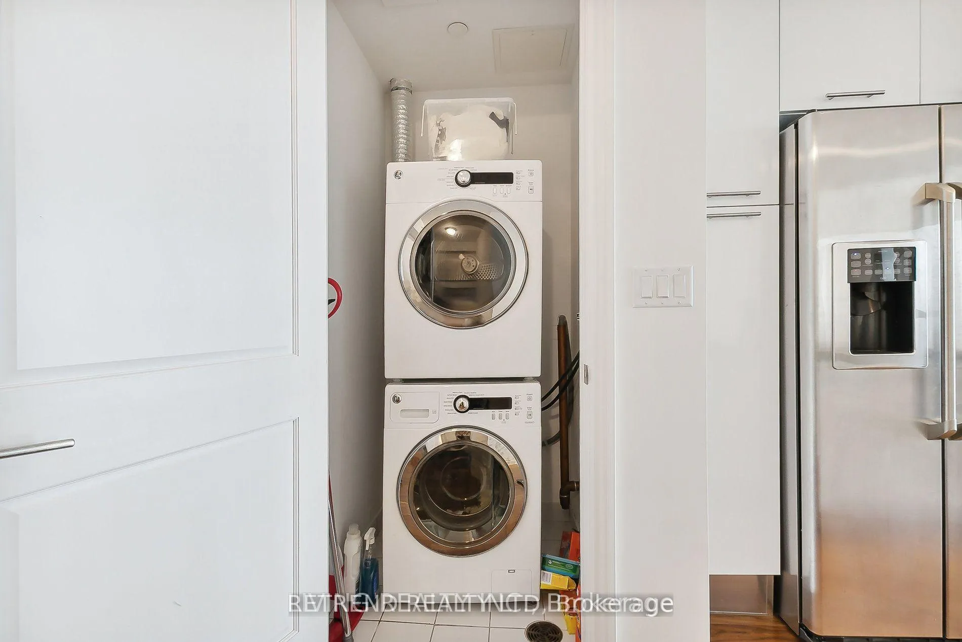 Photo 11 of Unit 6505, 388 Yonge Street, Toronto, Bay Street Corridor — HOMEH