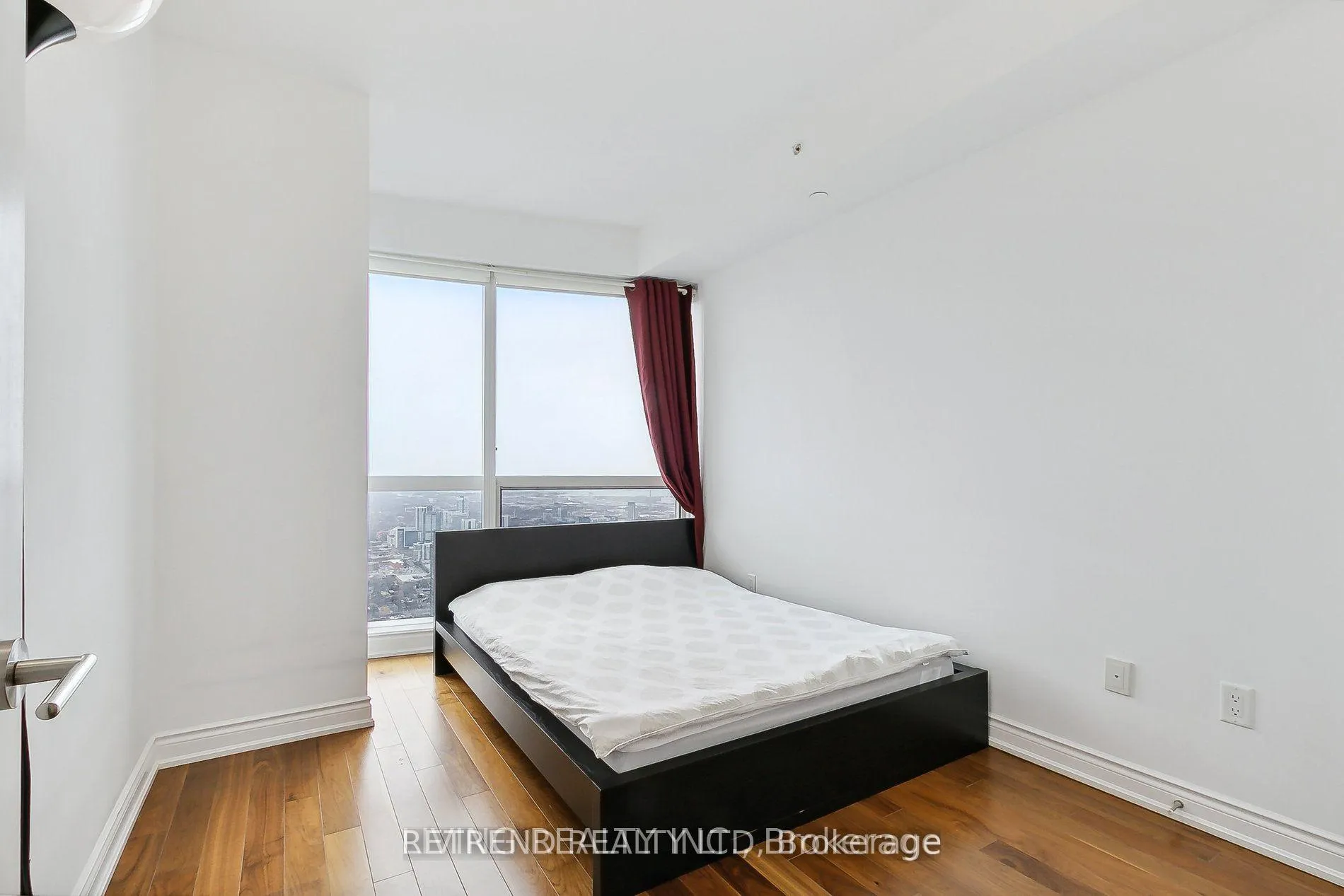 Photo 12 of Unit 6505, 388 Yonge Street, Toronto, Bay Street Corridor — HOMEH