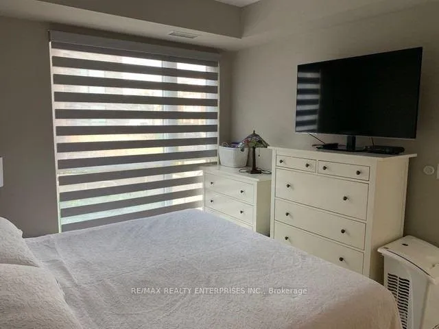 Photo 10 of Unit 111, 210 Sabina Drive, Oakville, Rural Oakville — HOMEH