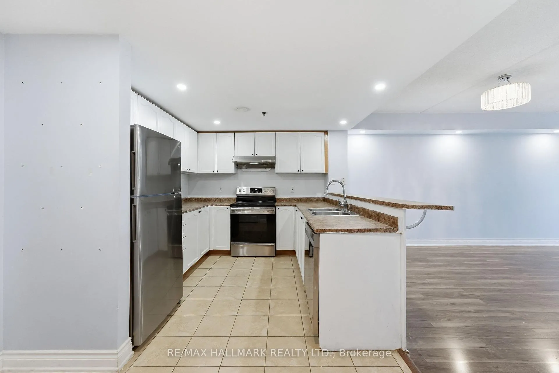 Photo 3 of Unit 201, 7428 Markham Road, Markham, Middlefield — HOMEH