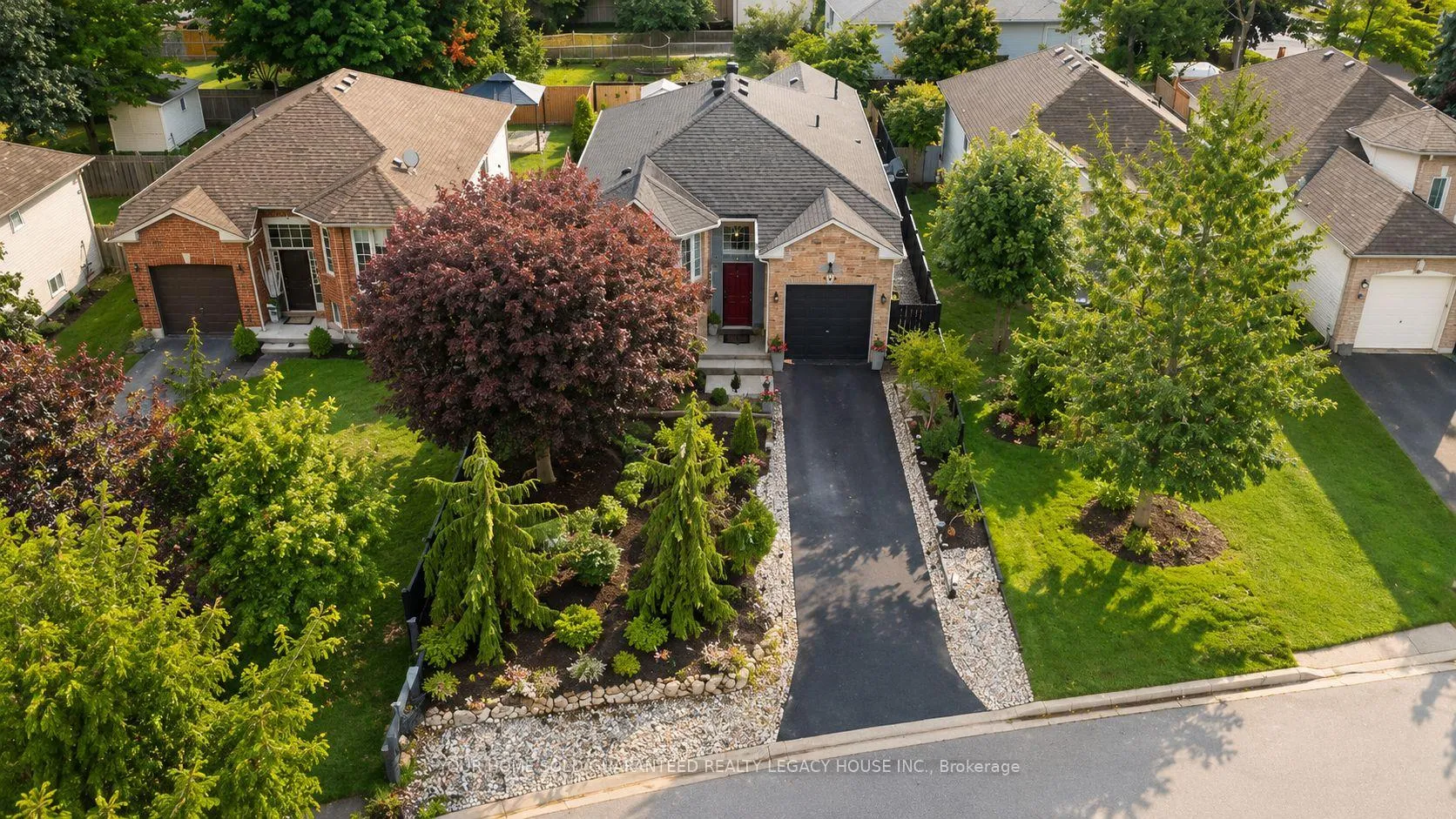 Photo 2 of 204 Dyer Drive, Wasaga Beach — HOMEH