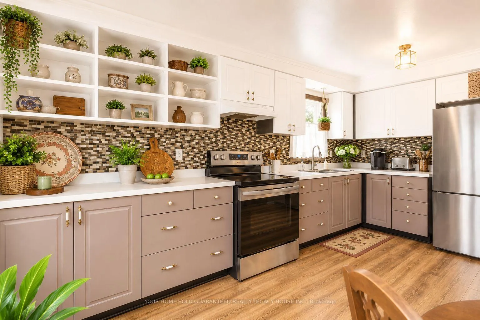 Photo 5 of 204 Dyer Drive, Wasaga Beach — HOMEH