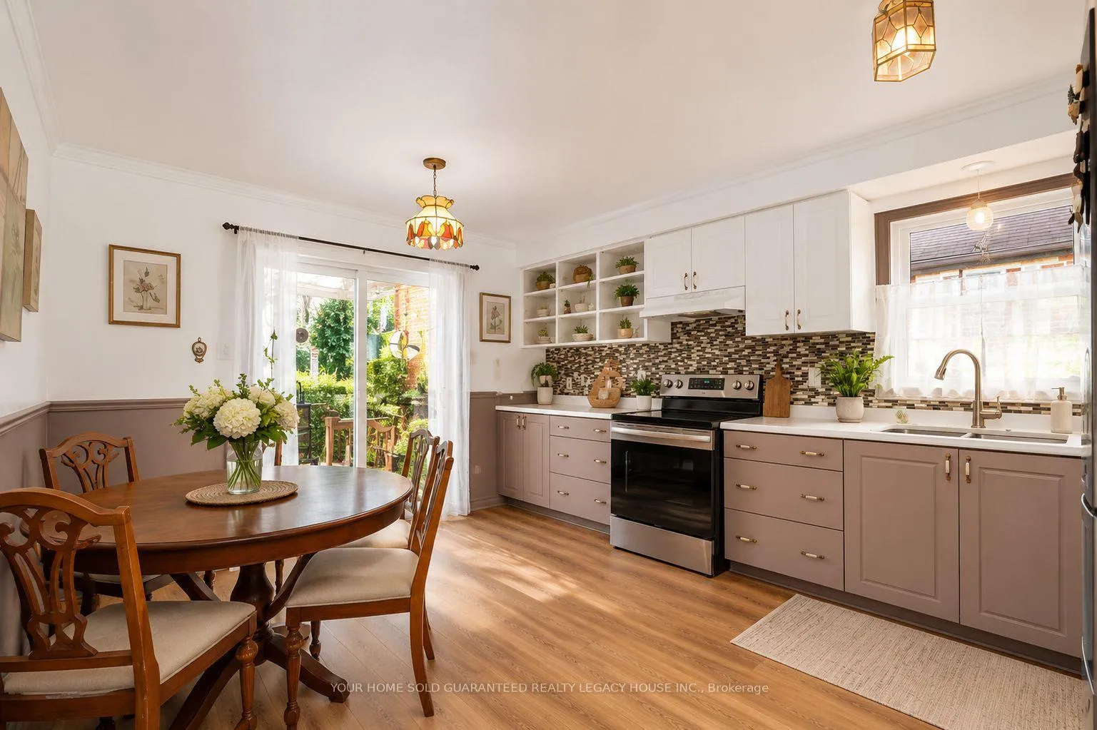 Photo 6 of 204 Dyer Drive, Wasaga Beach — HOMEH