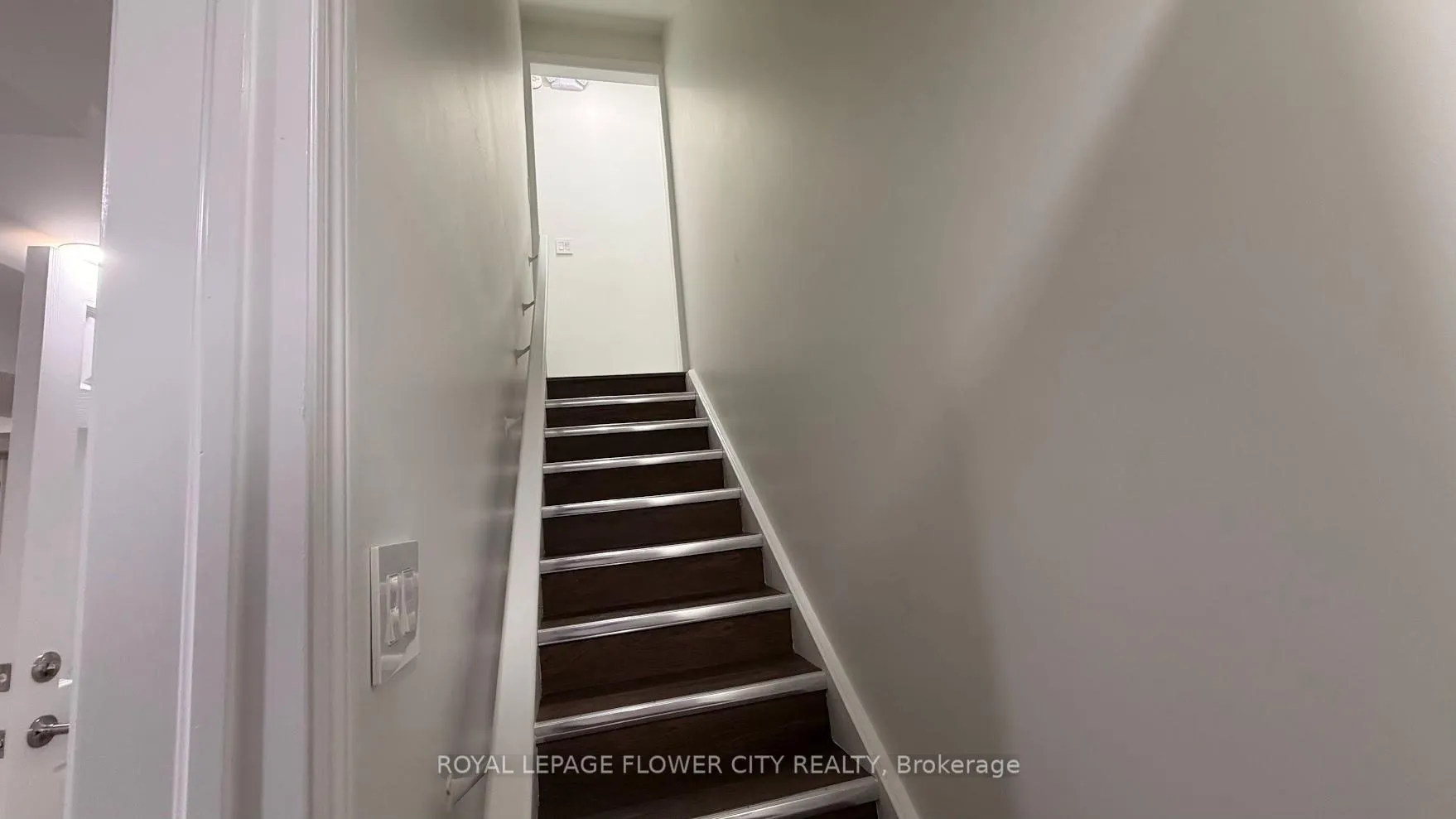 Photo 7 of Unit Basement, 54 Pembrook Street, Caledon, Bolton East — HOMEH