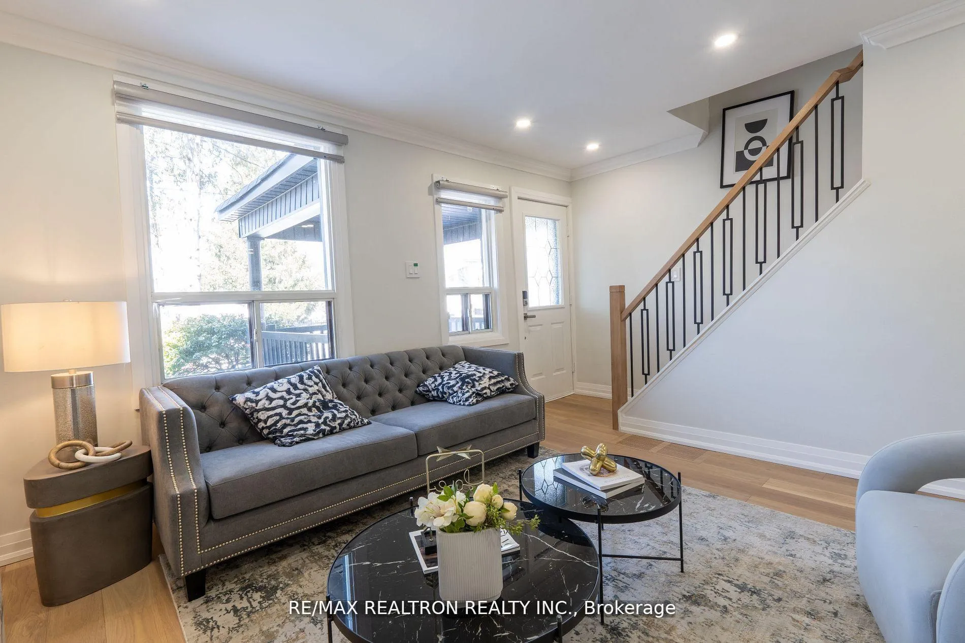 Photo 4 of 77 Hatherley Road, Toronto, Caledonia-Fairbank — HOMEH