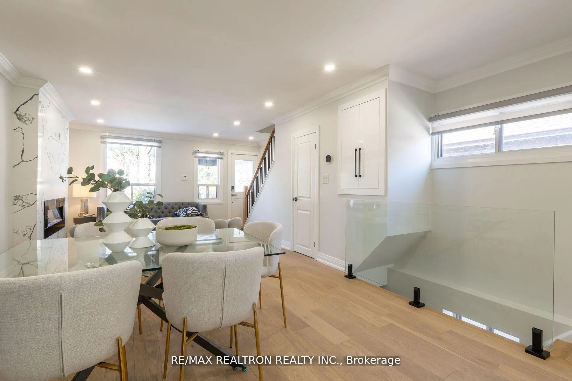 Photo 8 of 77 Hatherley Road, Toronto, Caledonia-Fairbank — HOMEH