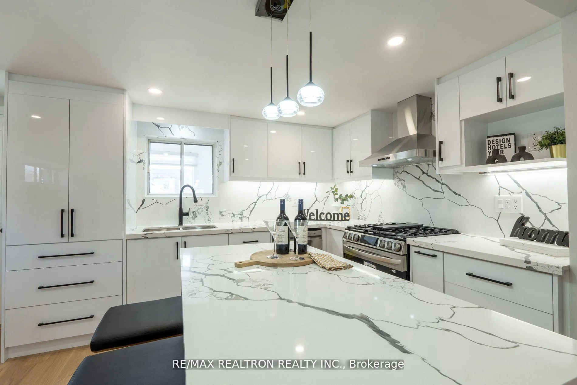 Photo 11 of 77 Hatherley Road, Toronto, Caledonia-Fairbank — HOMEH