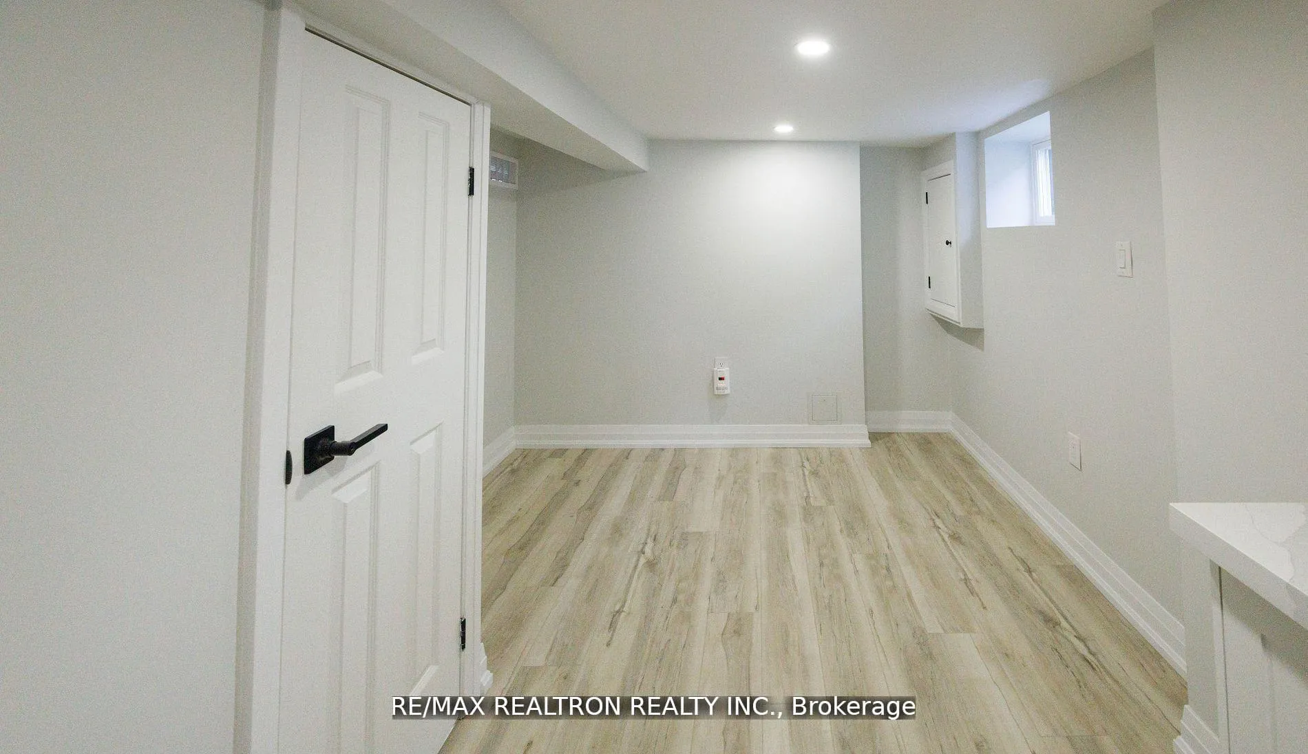 Photo 25 of 77 Hatherley Road, Toronto, Caledonia-Fairbank — HOMEH