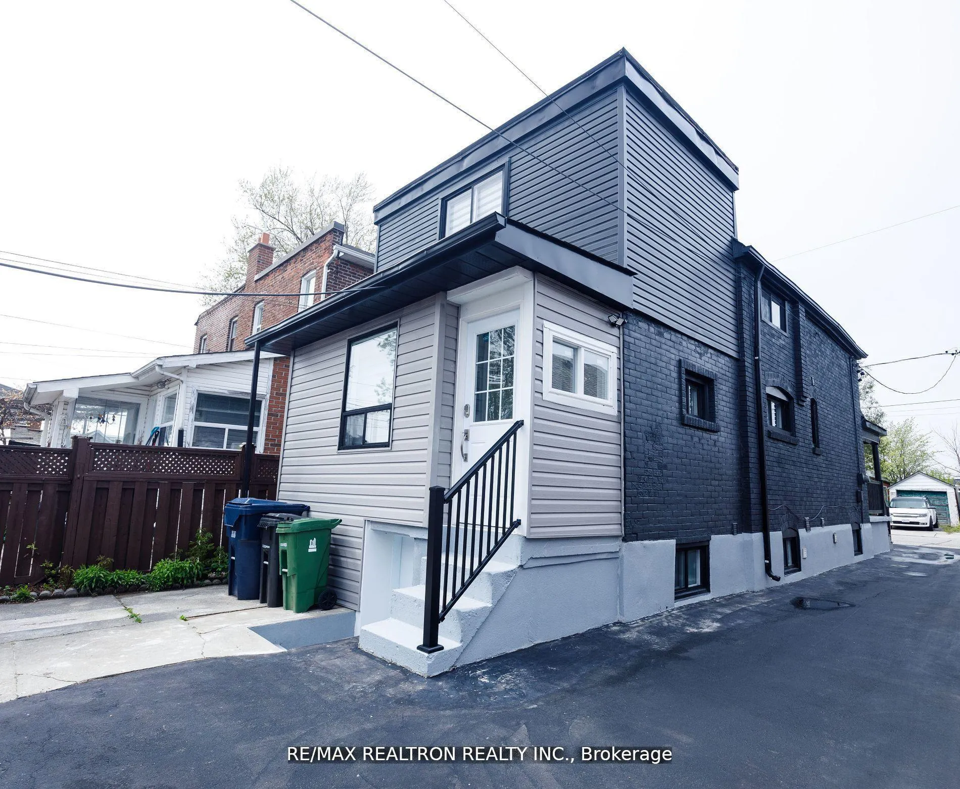 Photo 29 of 77 Hatherley Road, Toronto, Caledonia-Fairbank — HOMEH