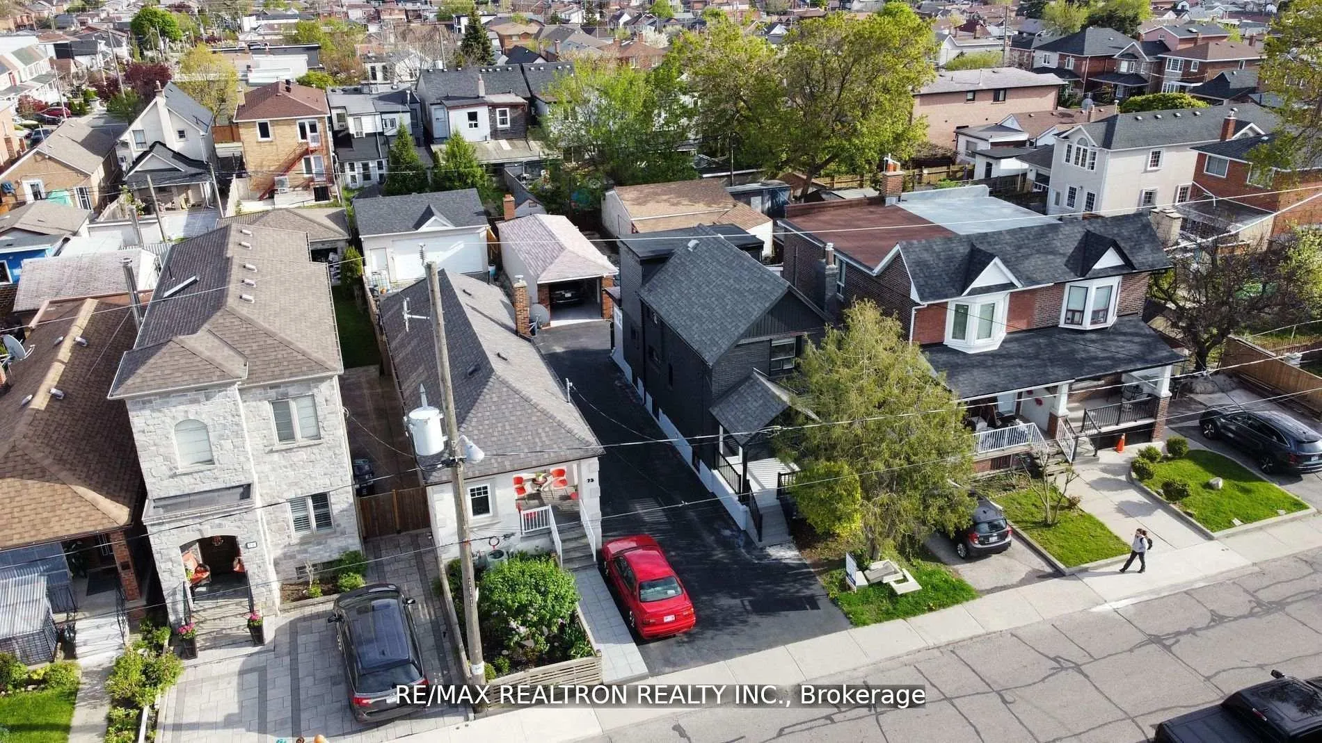 Photo 33 of 77 Hatherley Road, Toronto, Caledonia-Fairbank — HOMEH