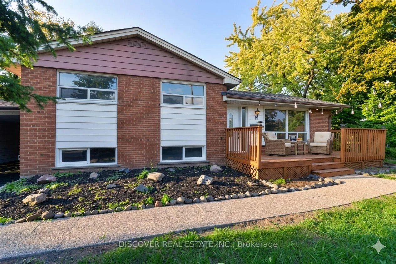 Photo 15 of 14 Donata Drive, Mississauga, Streetsville — HOMEH