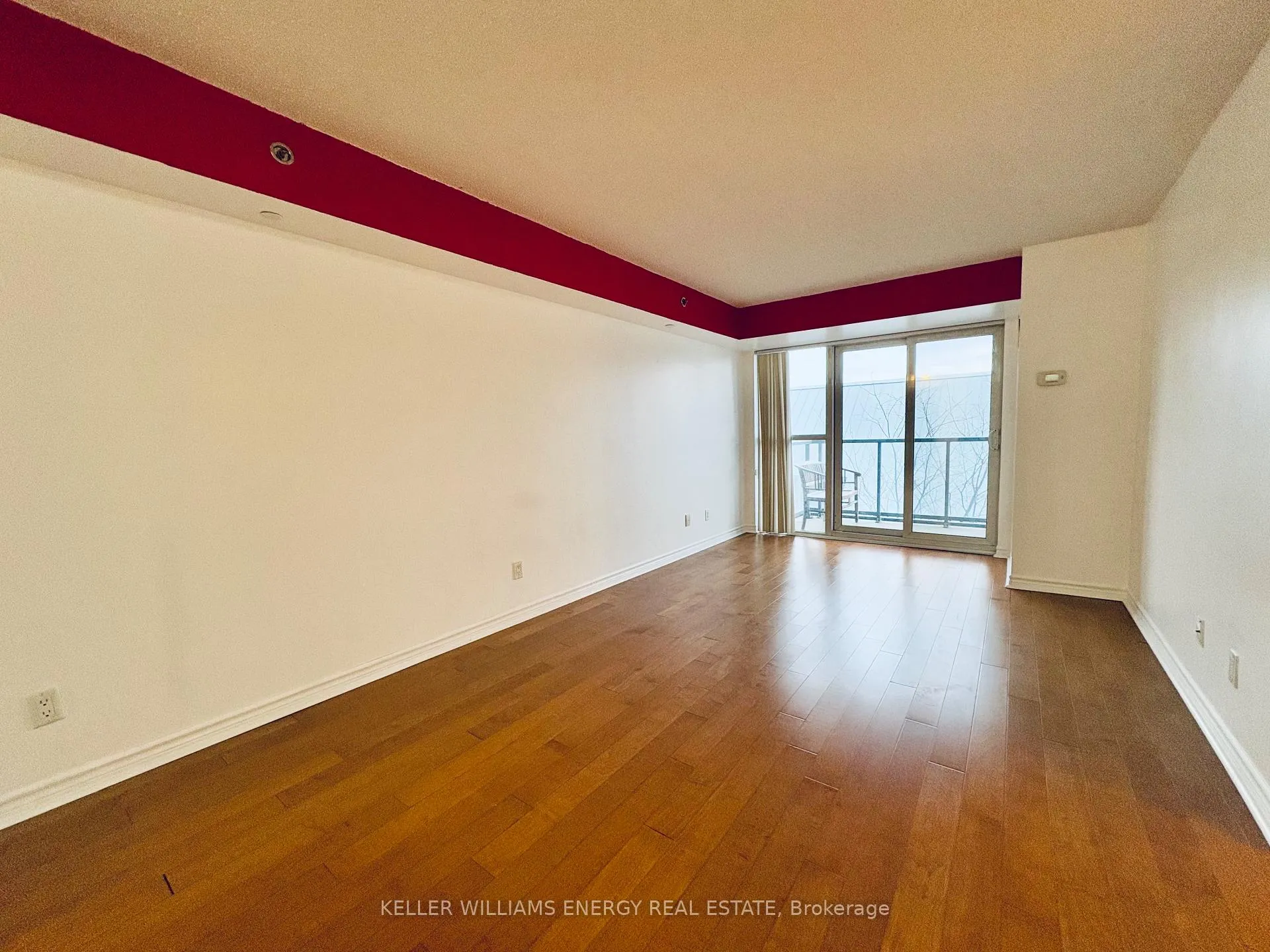 Photo 5 of Unit 413, 35 Saranac Boulevard, Toronto, Englemount-Lawrence — HOMEH
