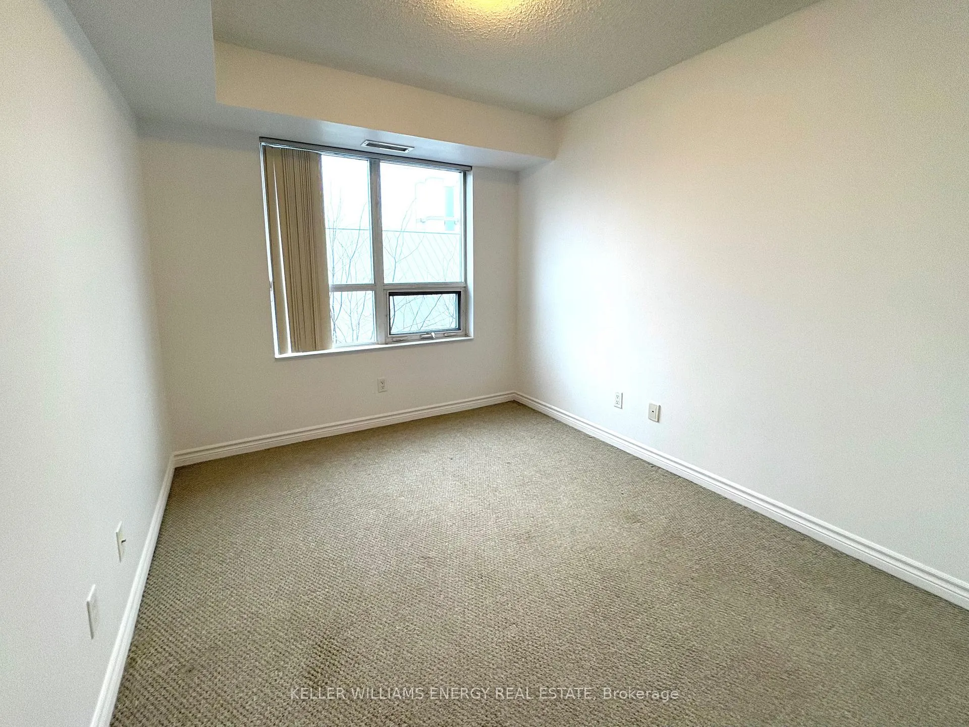 Photo 11 of Unit 413, 35 Saranac Boulevard, Toronto, Englemount-Lawrence — HOMEH