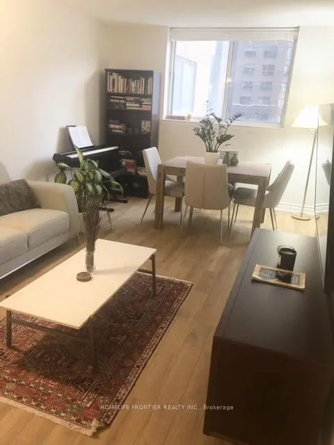 Photo 2 of Unit 712, 633 Bay Street, Toronto, Bay Street Corridor — HOMEH