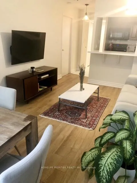 Photo 3 of Unit 712, 633 Bay Street, Toronto, Bay Street Corridor — HOMEH