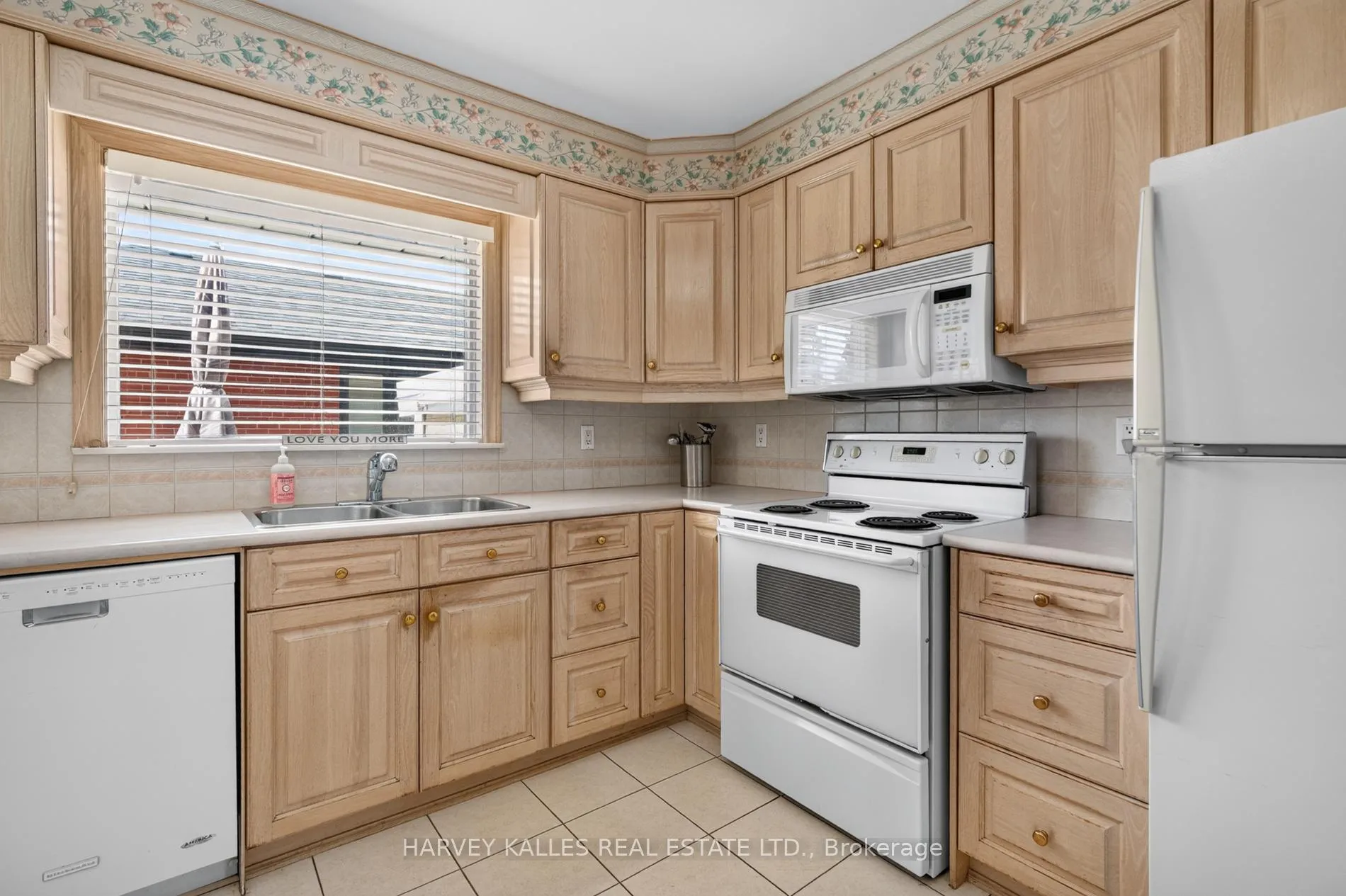 Photo 9 of 69 Poynter Drive, Etobicoke, Kingsview Village-The Westway — HOMEH