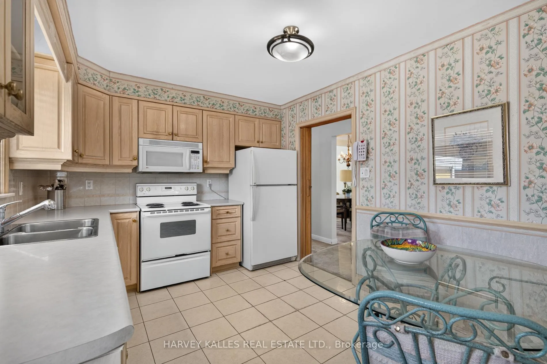Photo 10 of 69 Poynter Drive, Etobicoke, Kingsview Village-The Westway — HOMEH