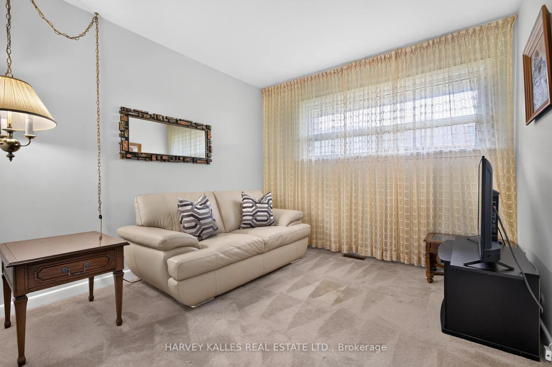 Photo 17 of 69 Poynter Drive, Etobicoke, Kingsview Village-The Westway — HOMEH