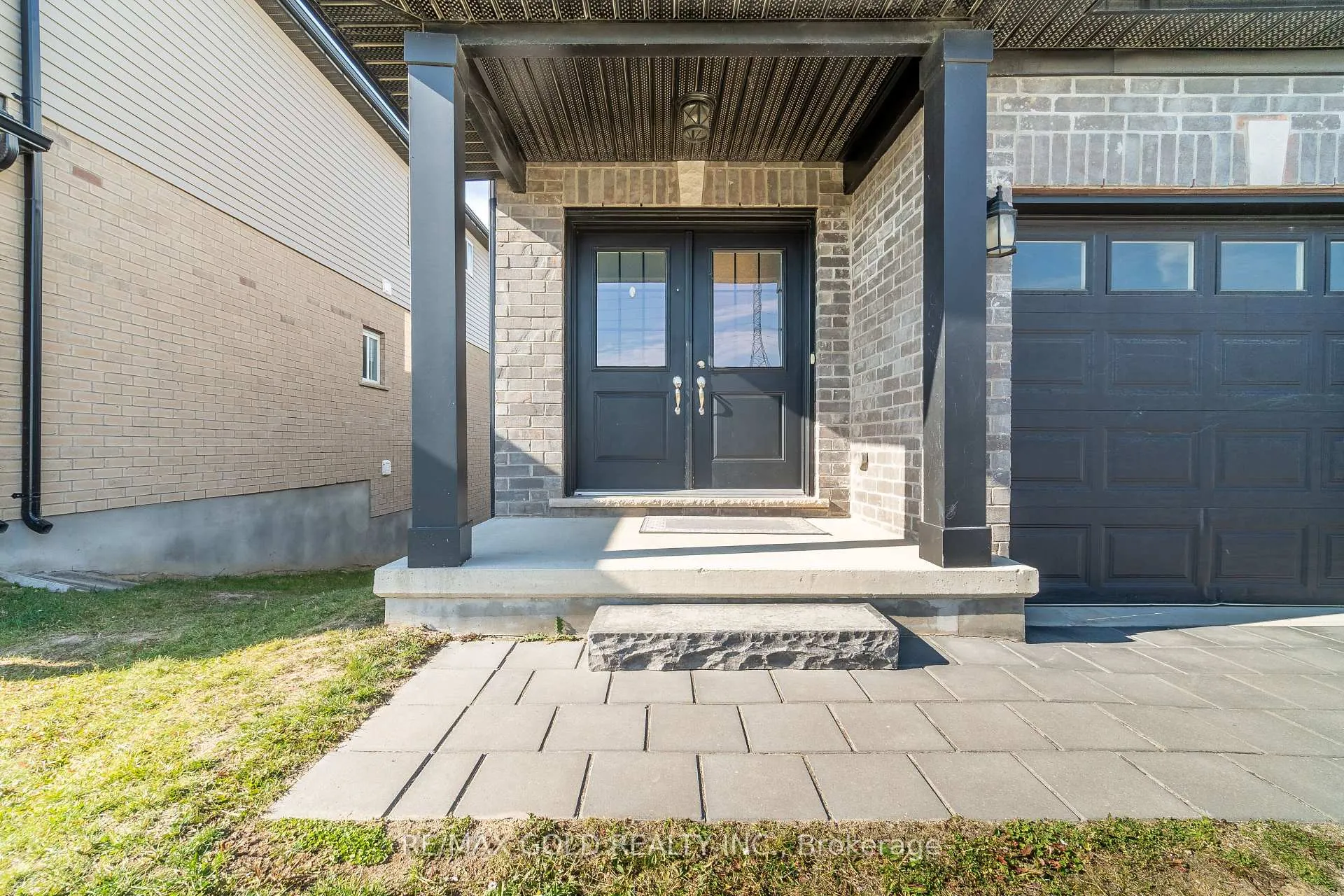 Photo 4 of 2591 Sheffield Boulevard, London, South U — HOMEH
