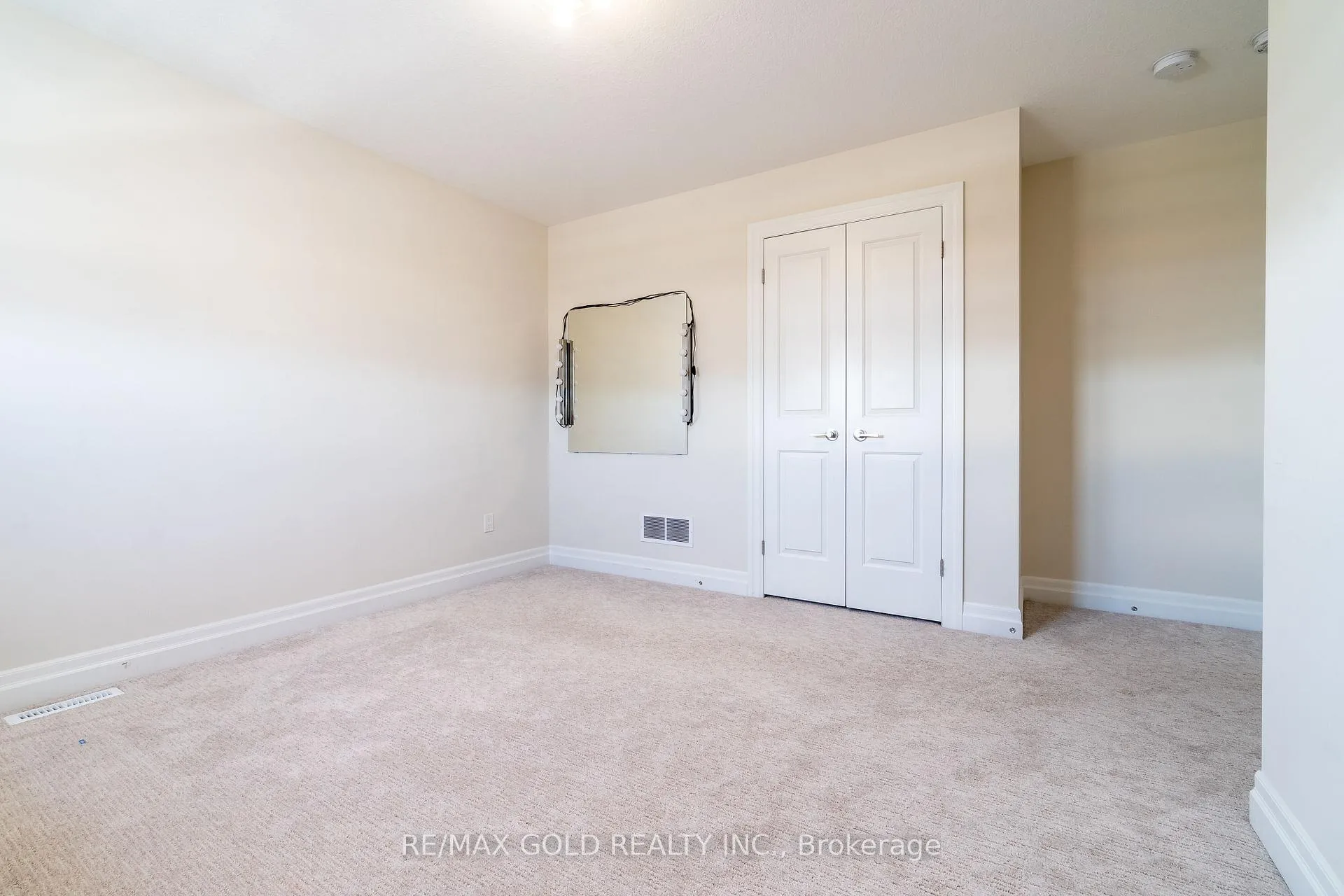 Photo 34 of 2591 Sheffield Boulevard, London, South U — HOMEH