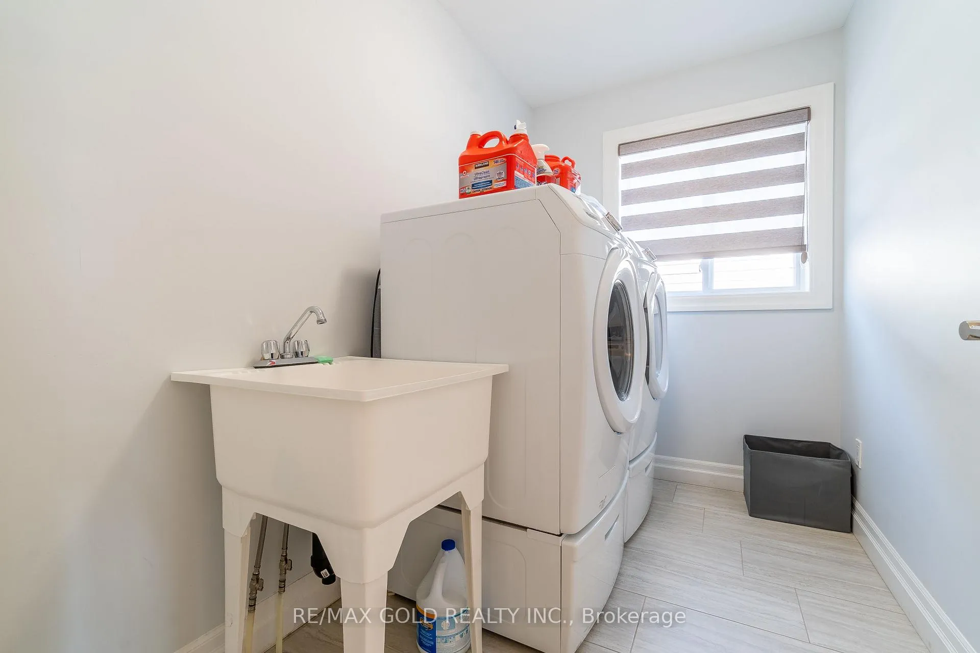 Photo 40 of 2591 Sheffield Boulevard, London, South U — HOMEH