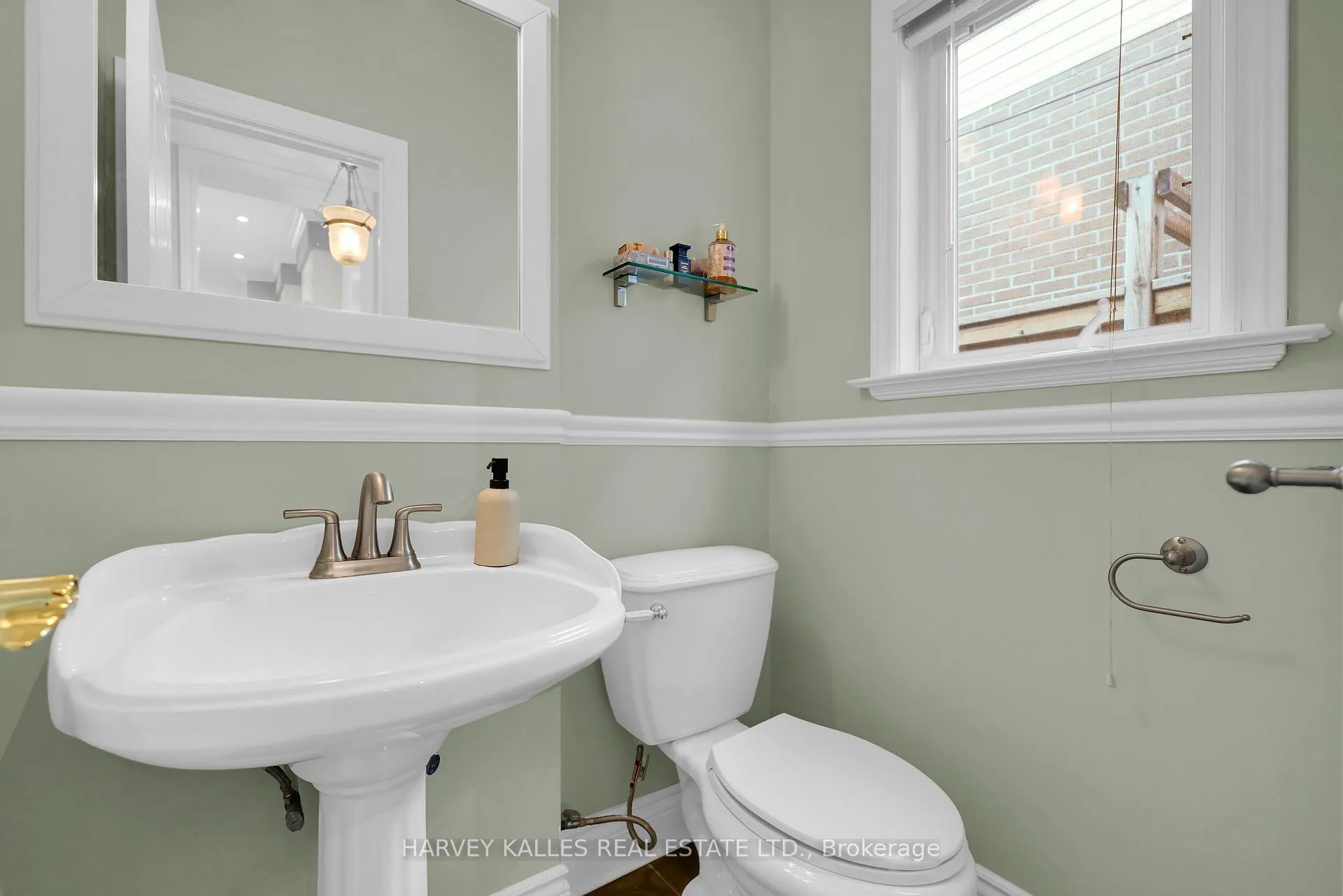 Photo 15 of 86 Woburn Avenue, Toronto, Lawrence Park North — HOMEH