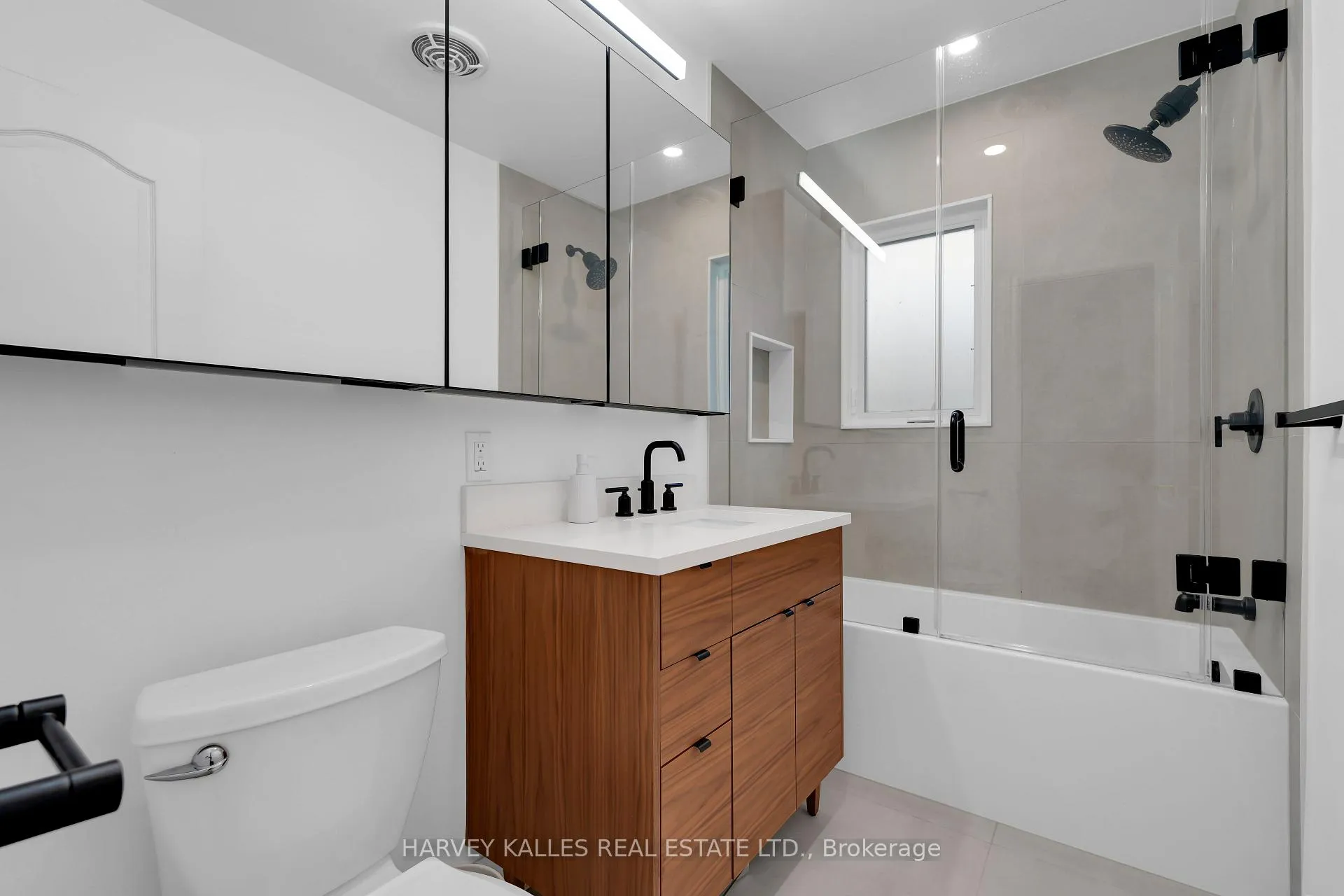 Photo 19 of 86 Woburn Avenue, Toronto, Lawrence Park North — HOMEH