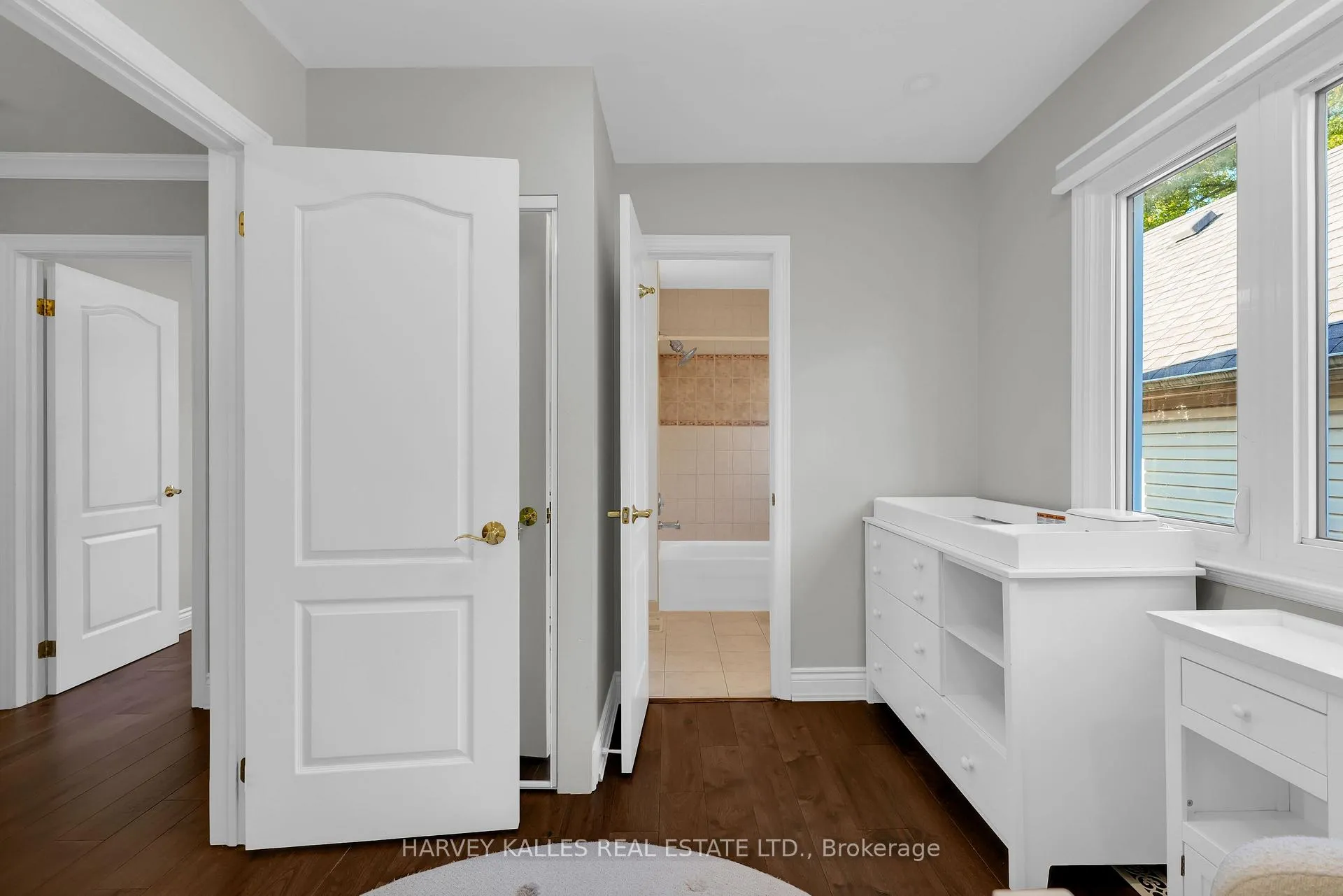 Photo 22 of 86 Woburn Avenue, Toronto, Lawrence Park North — HOMEH