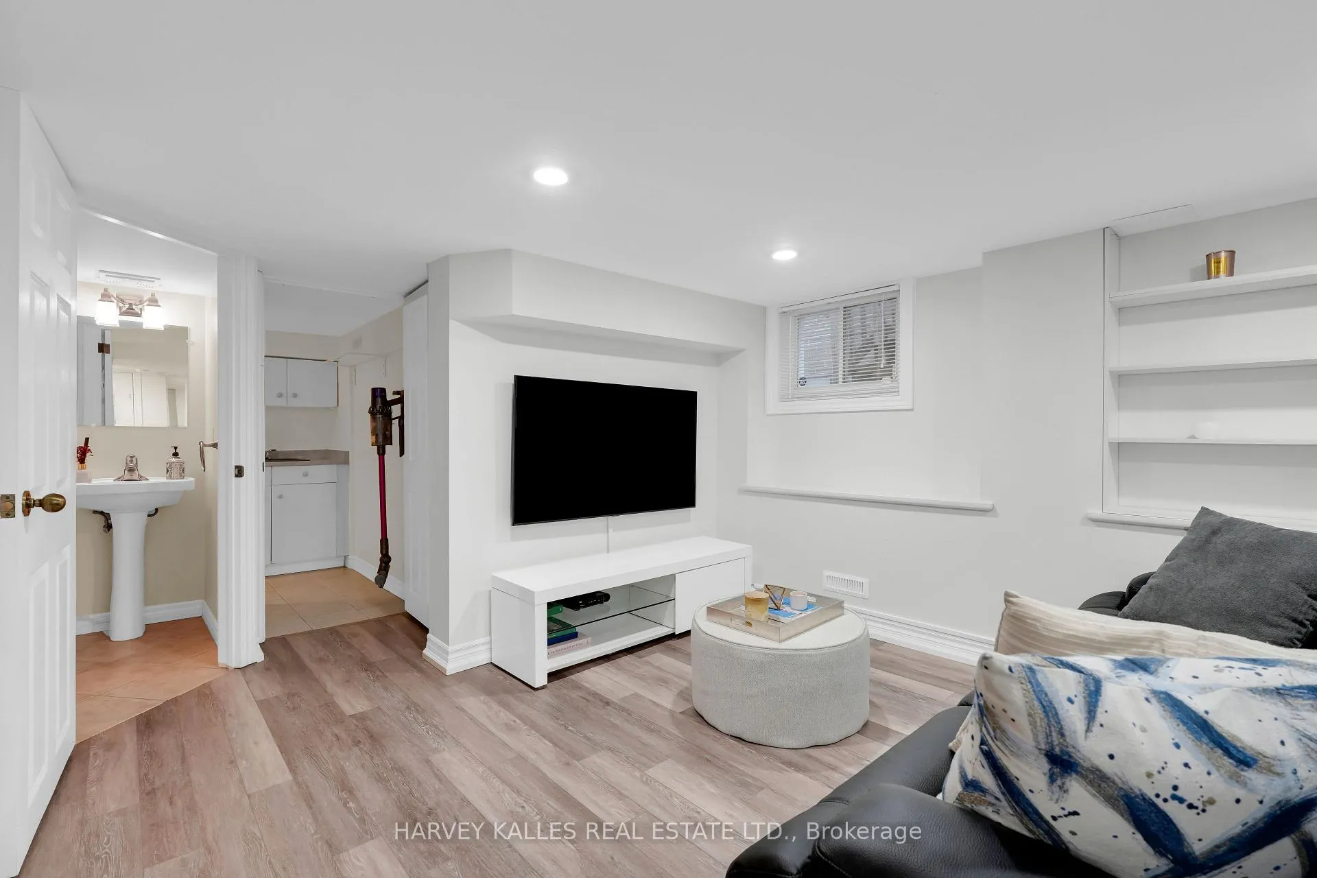 Photo 27 of 86 Woburn Avenue, Toronto, Lawrence Park North — HOMEH