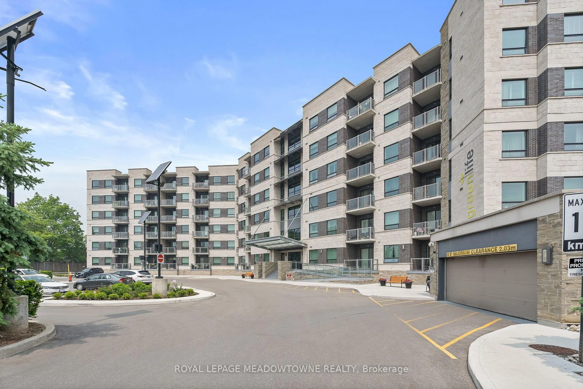 Photo 4 of Unit 405, 383 Main Street E, Milton, Old Milton — HOMEH