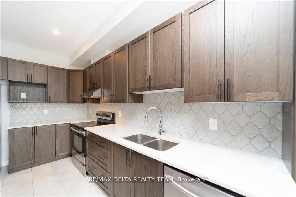 Photo 12 of 84 Gardenpost Terrace, Ottawa, Avalon West — HOMEH