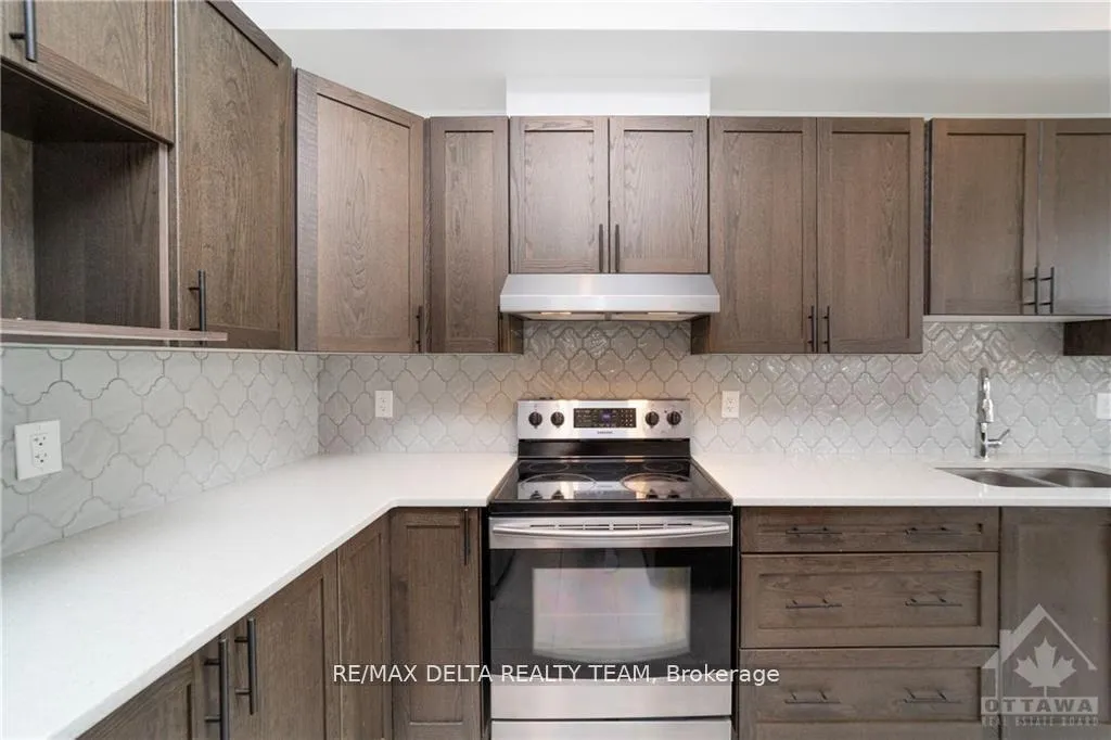 Photo 13 of 84 Gardenpost Terrace, Ottawa, Avalon West — HOMEH
