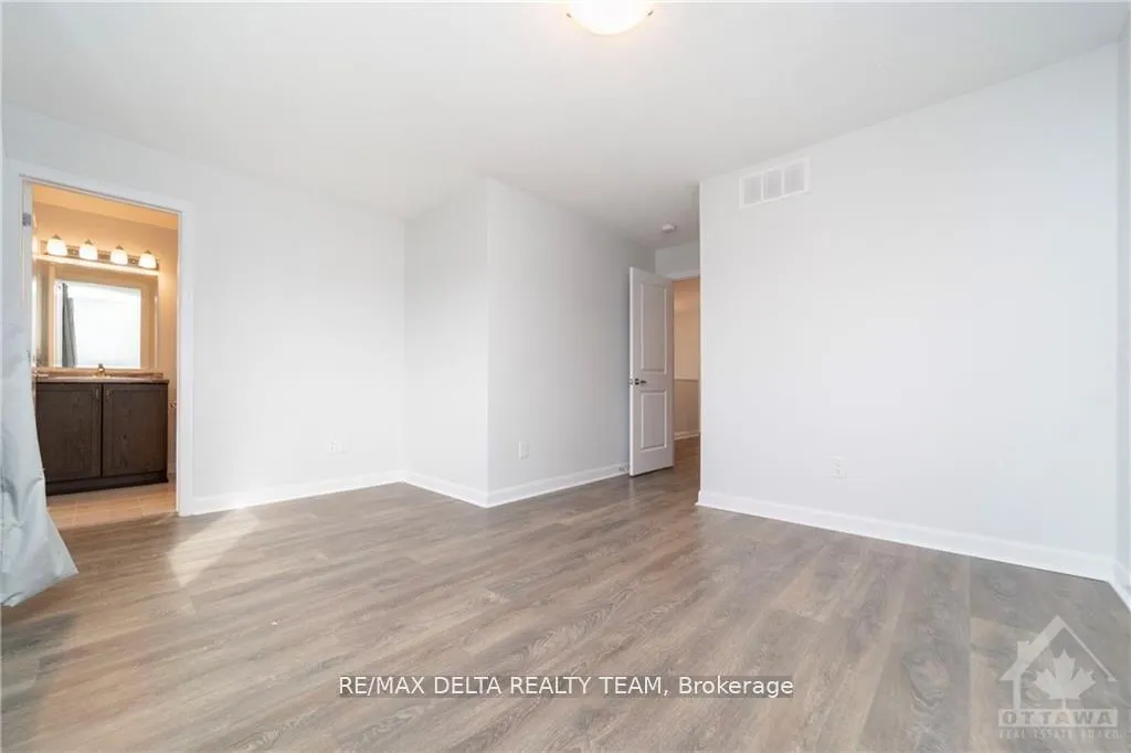 Photo 15 of 84 Gardenpost Terrace, Ottawa, Avalon West — HOMEH