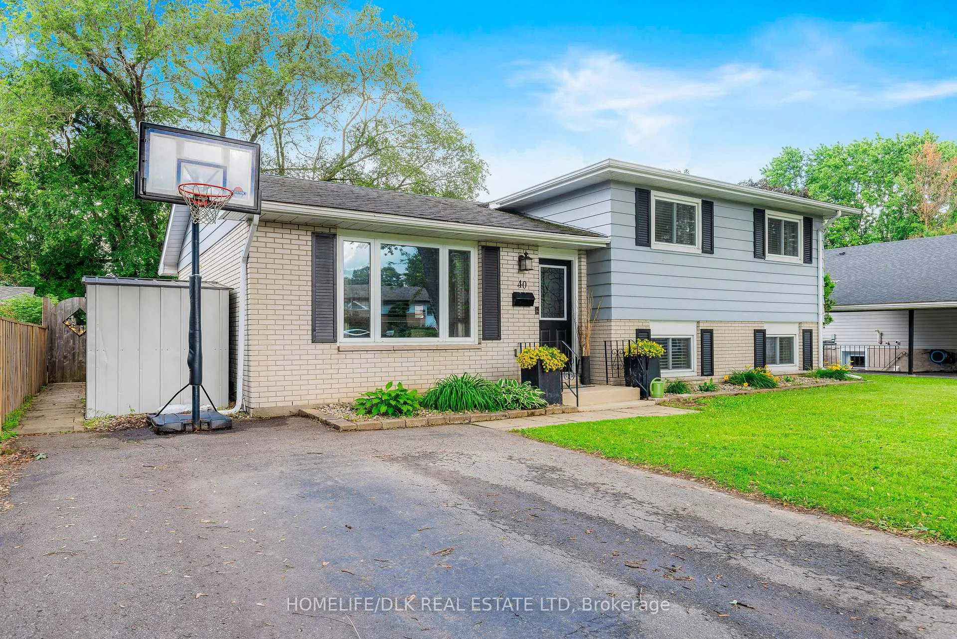 Photo 3 of 40 Meighen Crescent, Brockville, Brockville — HOMEH