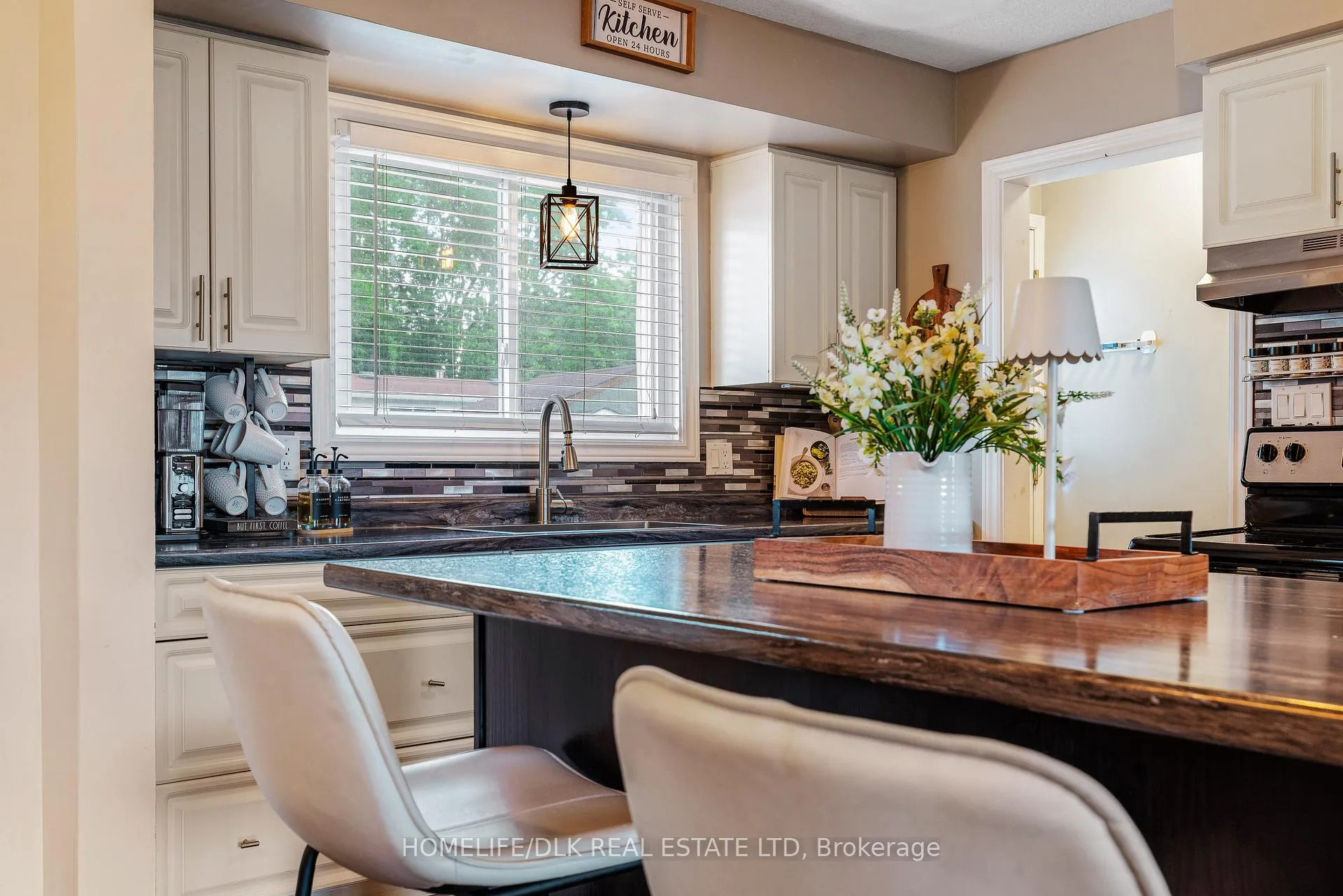 Photo 18 of 40 Meighen Crescent, Brockville, Brockville — HOMEH