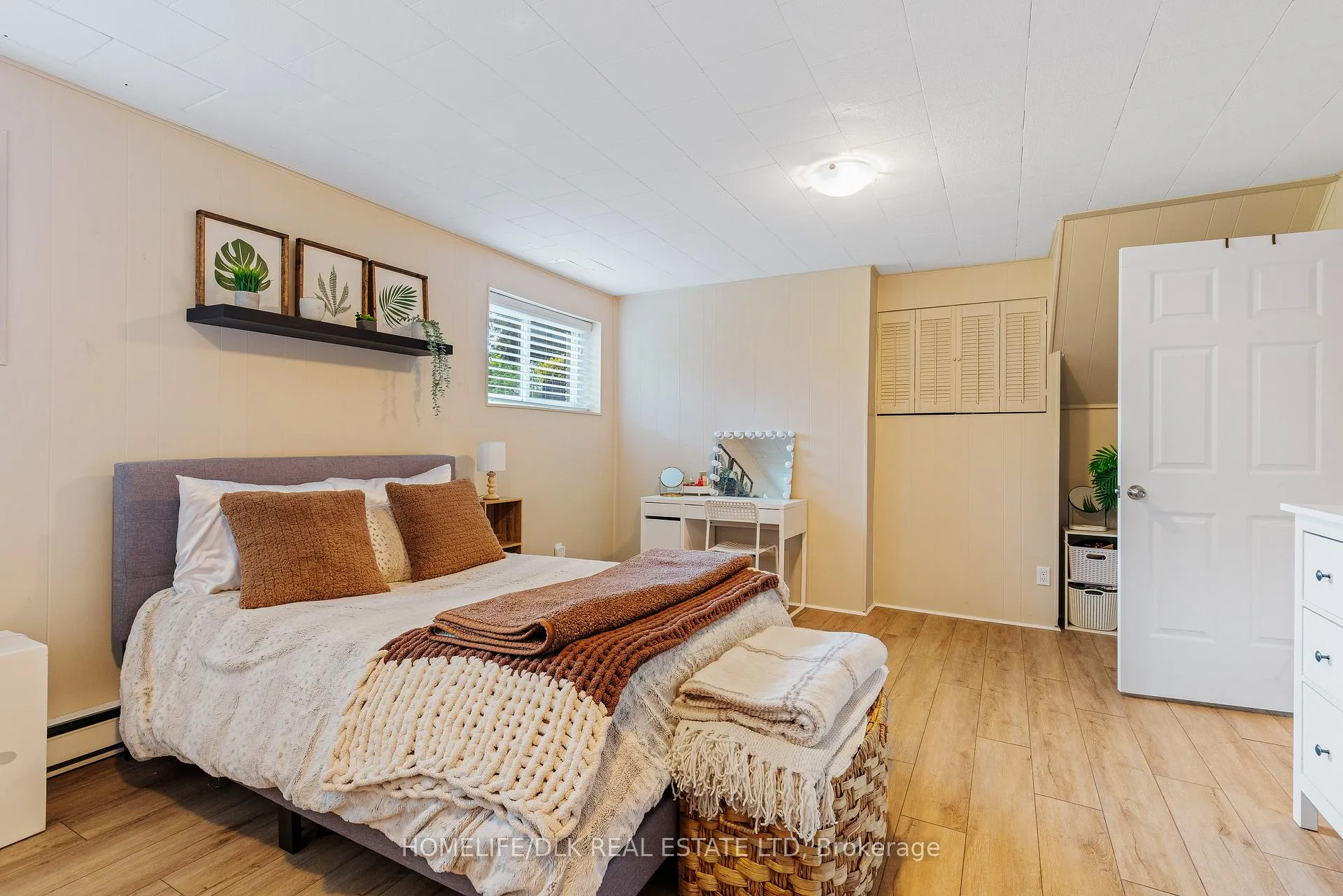 Photo 27 of 40 Meighen Crescent, Brockville, Brockville — HOMEH