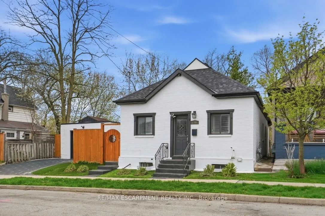 Photo 1 of 390 Hunter Street W, Hamilton, Kirkendall — HOMEH