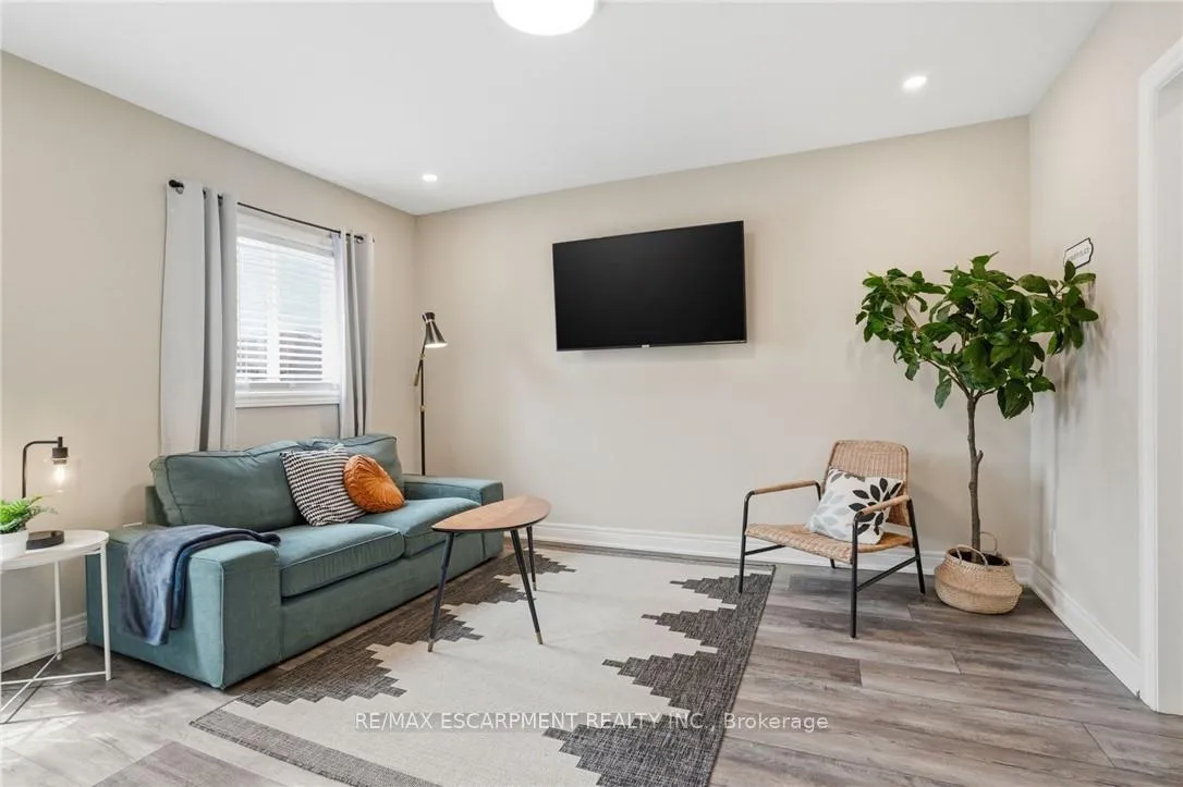 Photo 9 of 390 Hunter Street W, Hamilton, Kirkendall — HOMEH