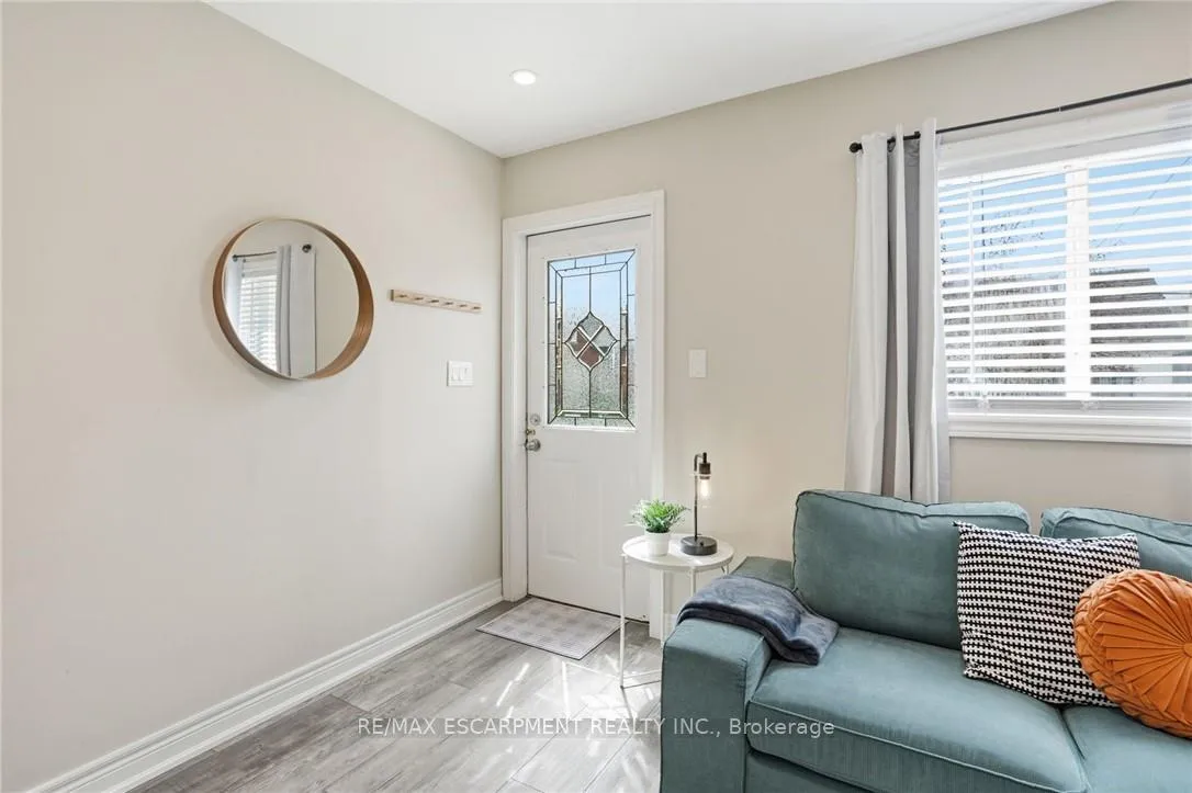 Photo 10 of 390 Hunter Street W, Hamilton, Kirkendall — HOMEH