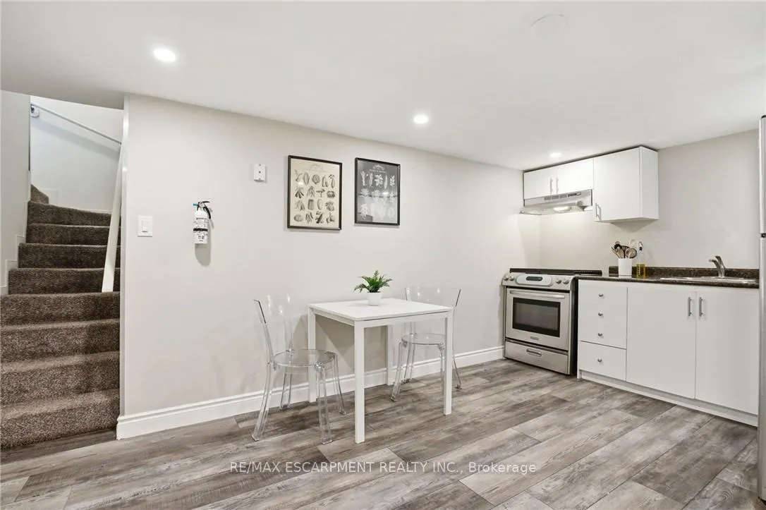 Photo 21 of 390 Hunter Street W, Hamilton, Kirkendall — HOMEH