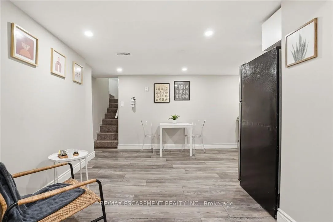 Photo 22 of 390 Hunter Street W, Hamilton, Kirkendall — HOMEH