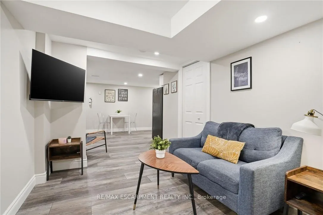 Photo 24 of 390 Hunter Street W, Hamilton, Kirkendall — HOMEH
