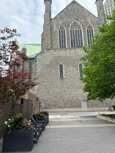 Photo 7 of Unit 2505, 28 Ted Rogers Way, Toronto, Church-Yonge Corridor — HOMEH