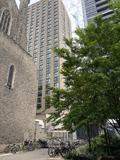 Photo 9 of Unit 2505, 28 Ted Rogers Way, Toronto, Church-Yonge Corridor — HOMEH