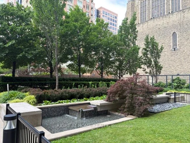 Photo 11 of Unit 2505, 28 Ted Rogers Way, Toronto, Church-Yonge Corridor — HOMEH