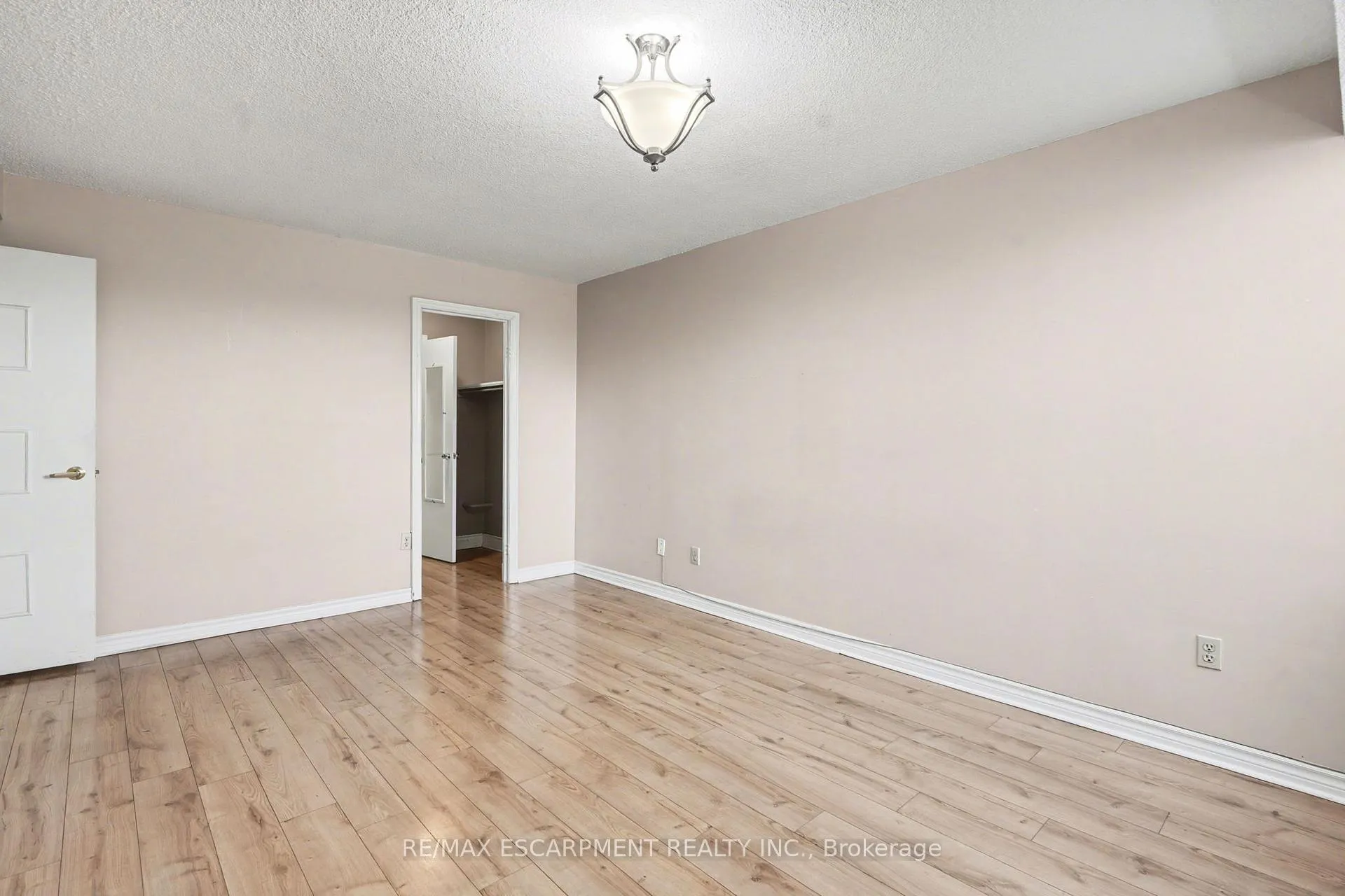 Photo 21 of Unit 218, 500 Green Road, Hamilton, Lakeshore — HOMEH