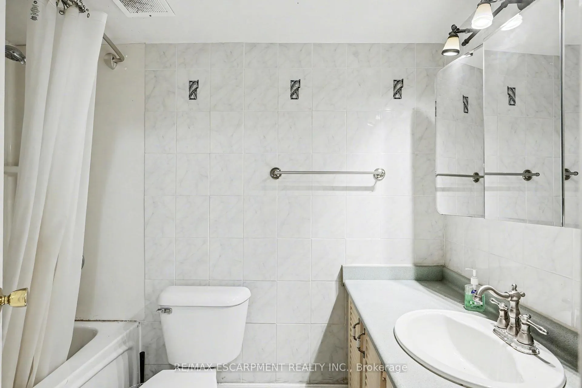 Photo 28 of Unit 218, 500 Green Road, Hamilton, Lakeshore — HOMEH