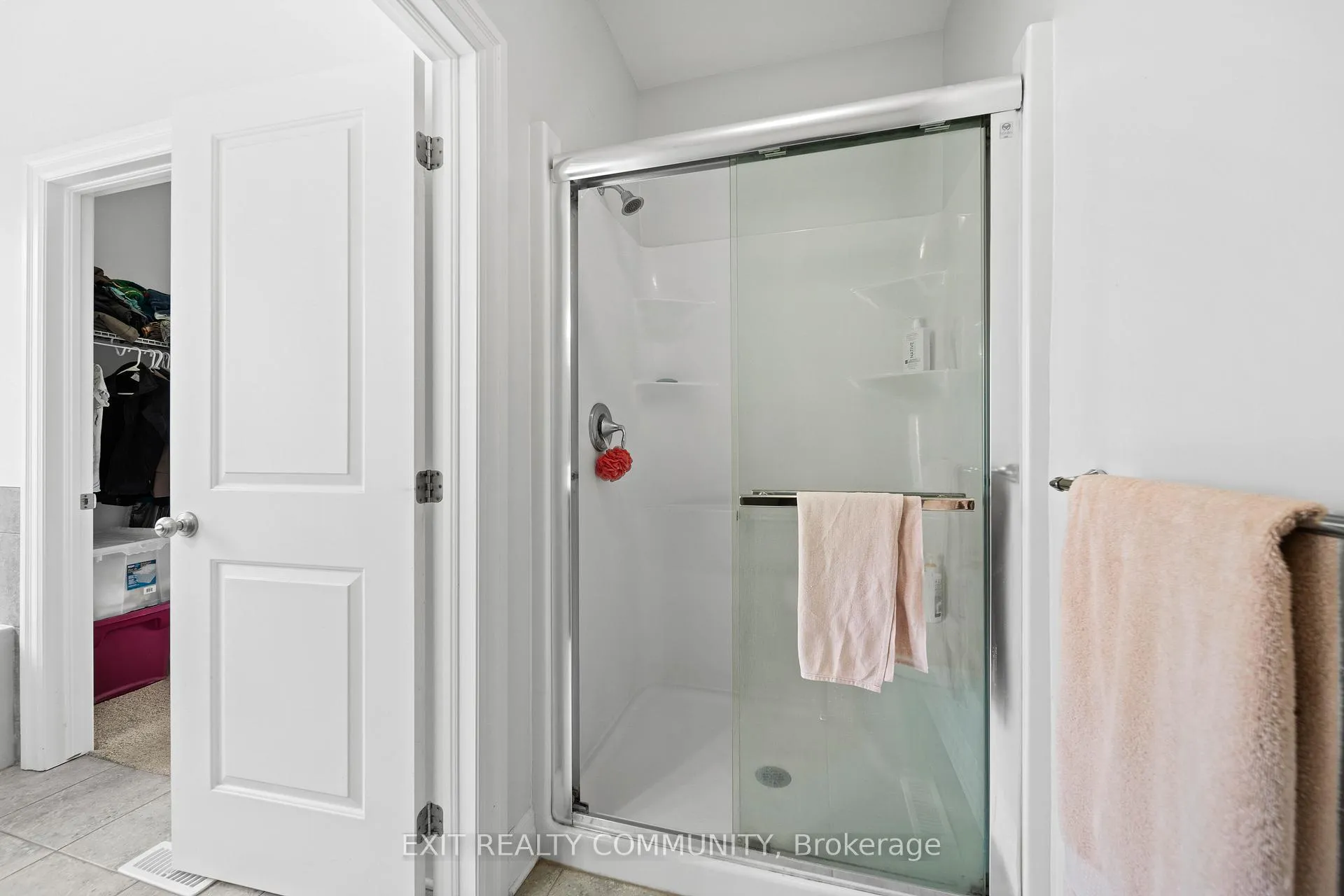Photo 11 of 598 Bennett Crescent, Strathroy-Caradoc, Rural Strathroy-Caradoc — HOMEH