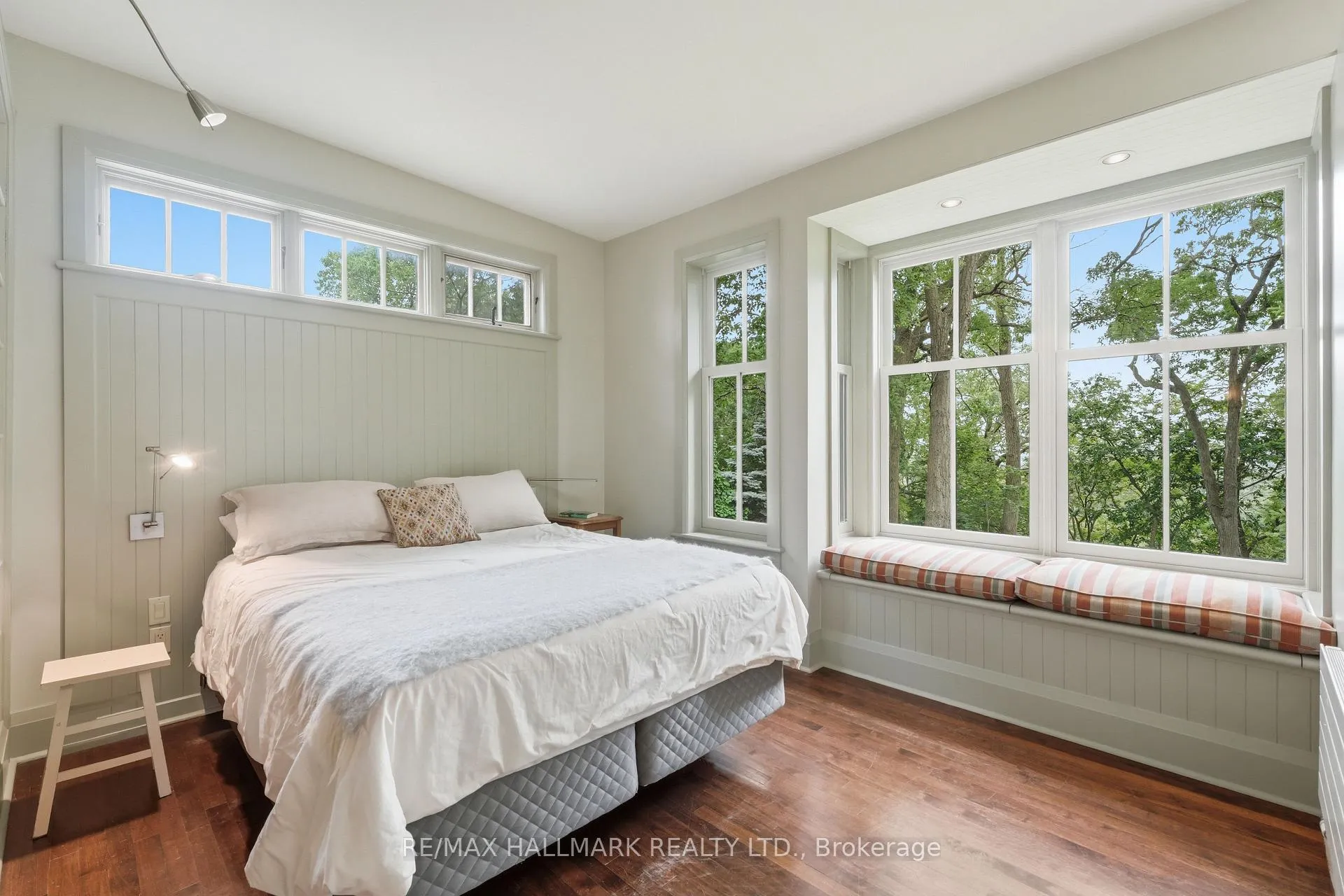 Photo 16 of 31 Glen Oak Drive, Toronto, East End-Danforth — HOMEH