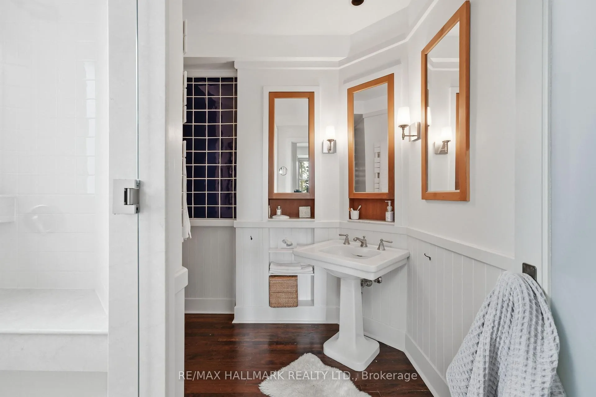 Photo 21 of 31 Glen Oak Drive, Toronto, East End-Danforth — HOMEH